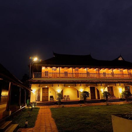 Kumarakom Heritage Resort Kottayam Exterior foto